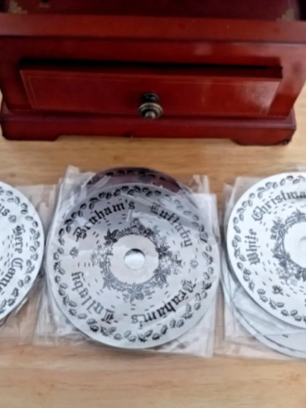 Mr Christmas Symphonium Musical Mantel Clock Music Box Discs Adapter Works Video